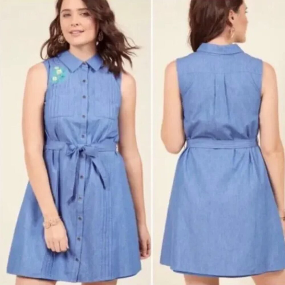 Modcloth Vision Above embroidered chambray sleeveless dress, women's size medium